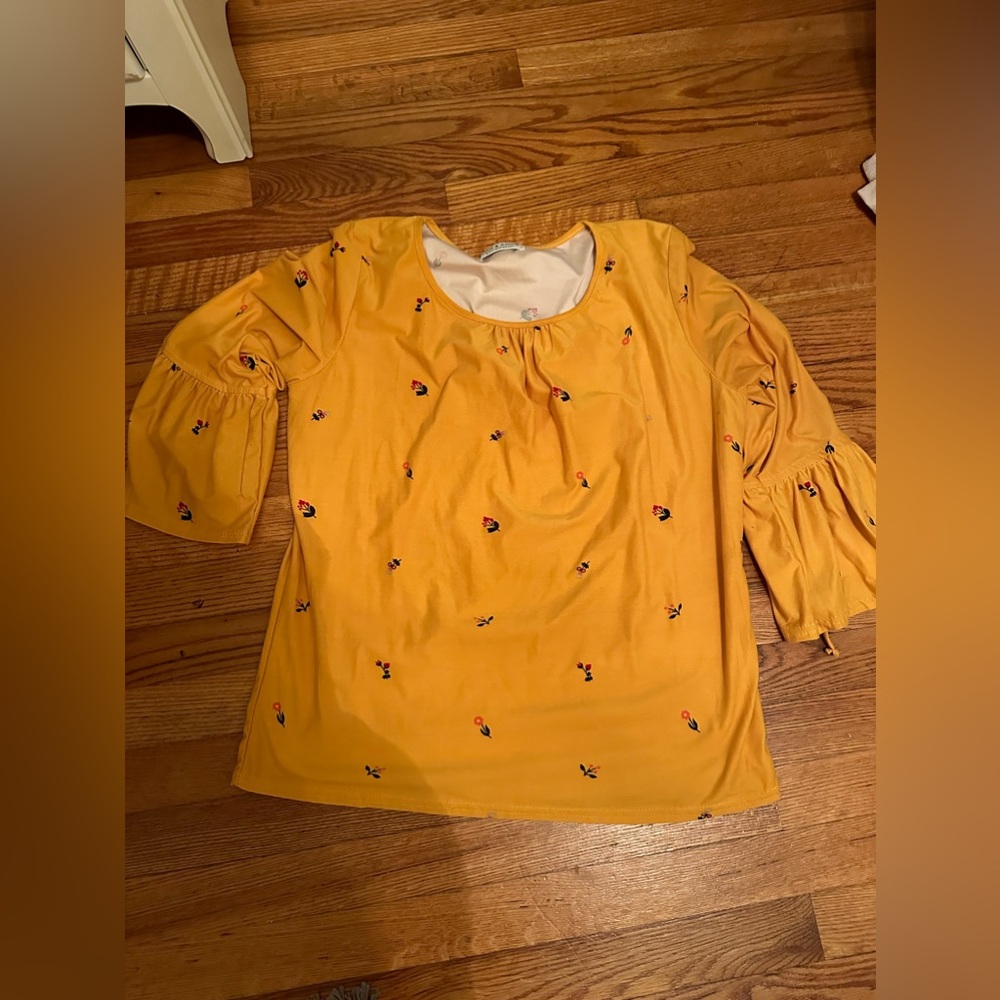 Medium blouse